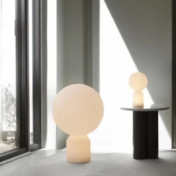 Yo L portabel bordslampa vit