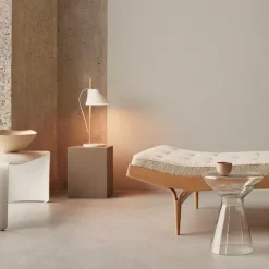 YUH Bordslampa white/brass