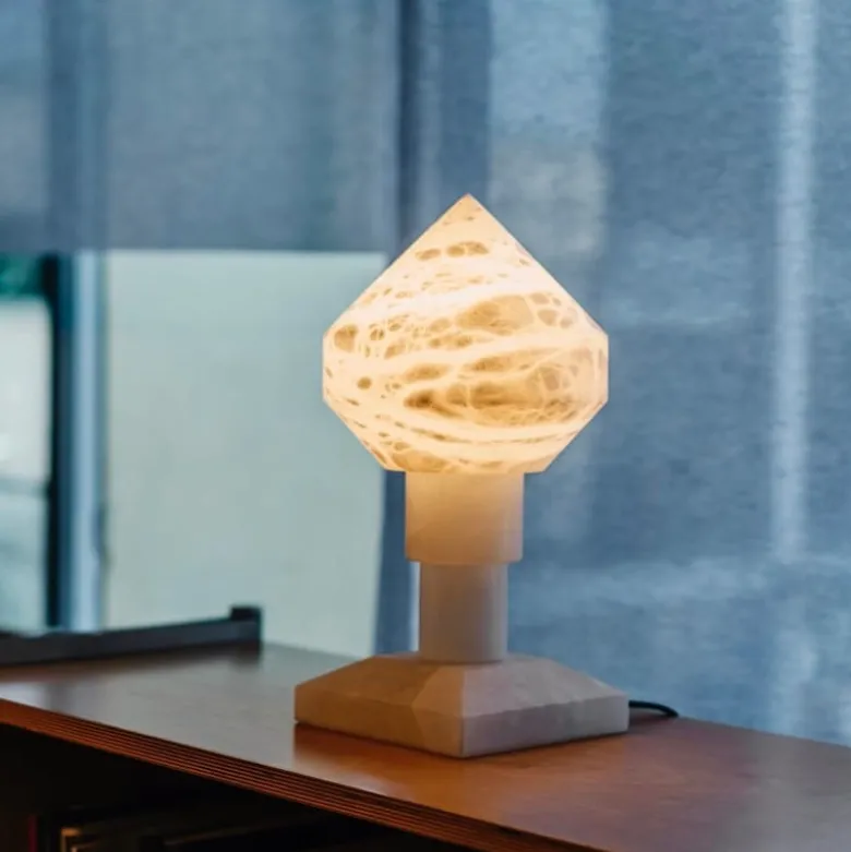Zeleste bordslampa alabaster